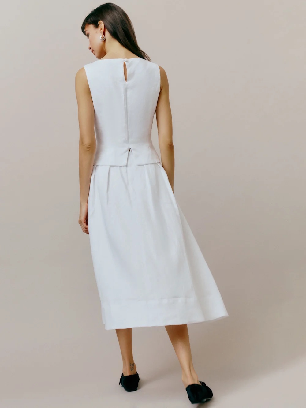 Reformation Moya Linen Two Piece In White, NEW WITHOUT TAGS, UNWORN, NO FLAWS. - Picture 3 of 7